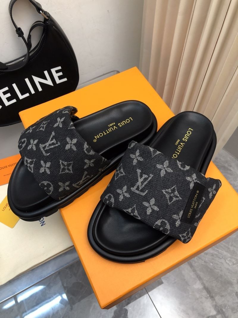 Louis Vuitton Slippers